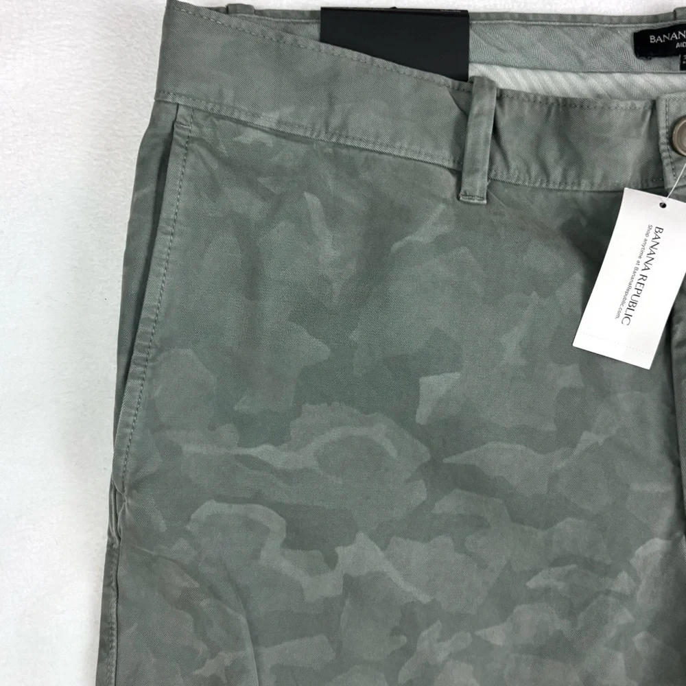 NWT Banana Republic Green Aiden Camo 100% Cotton Slim Straight Chino Pants 36/36